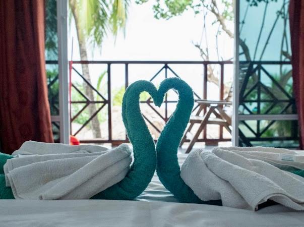 Elysian Hideaway Hotel Maafushi Ngoại thất bức ảnh
