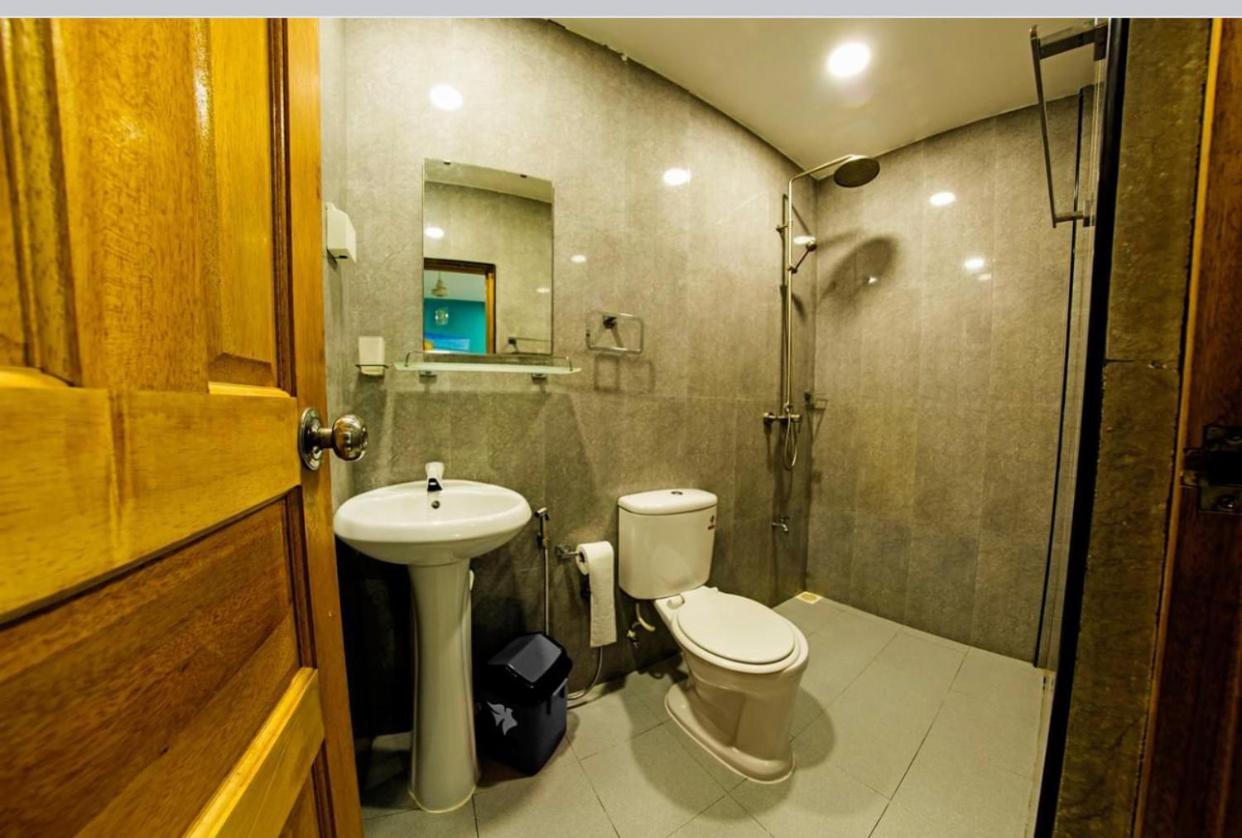 Elysian Hideaway Hotel Maafushi Ngoại thất bức ảnh